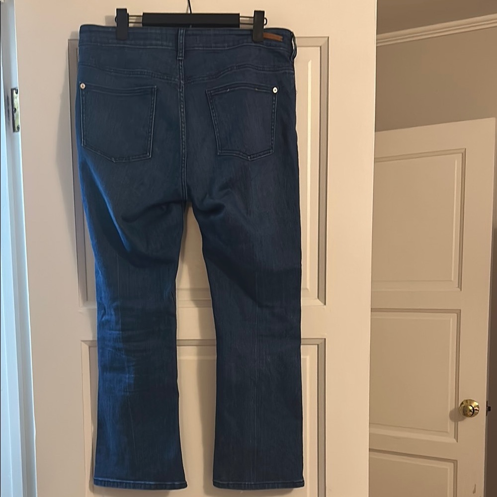 Pilcro high rise bootcut Women's Blue Jeans - Picture 4 of 5